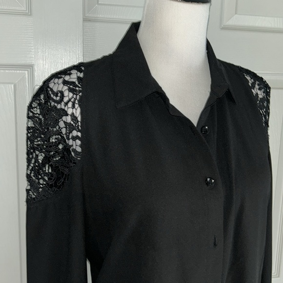 Alberto Makalli M longer lace upper button front blouse Bin G - Picture 4 of 9
